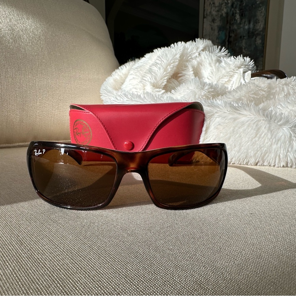 Ray Ban Sunglasses - Picture 5 of 5